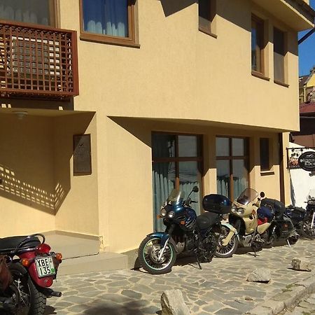 פלובדיב Roots Hotel And Wine Bar מראה חיצוני תמונה