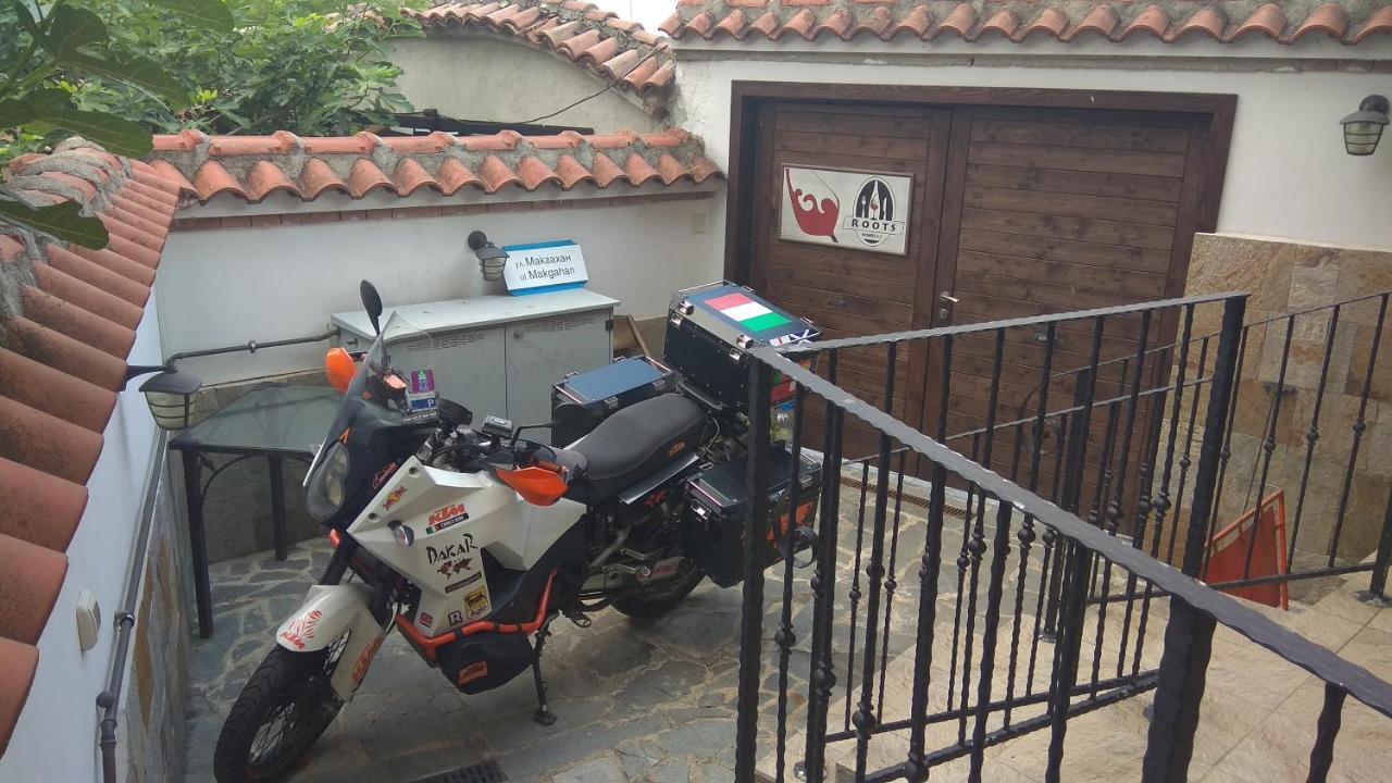 פלובדיב Roots Hotel And Wine Bar מראה חיצוני תמונה