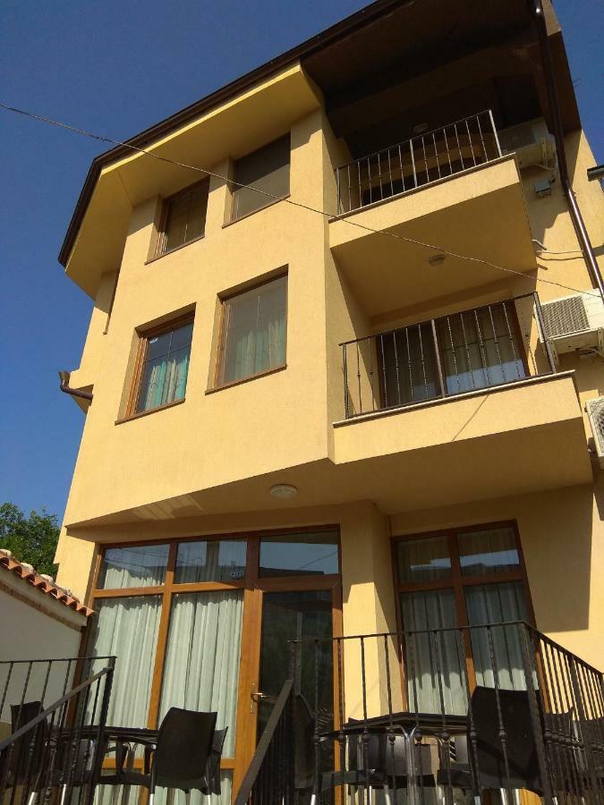 פלובדיב Roots Hotel And Wine Bar מראה חיצוני תמונה